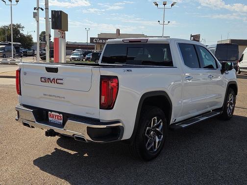 2024 GMC Sierra 1500 SLT