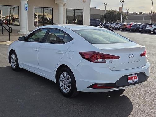 2020 Hyundai ELANTRA SE