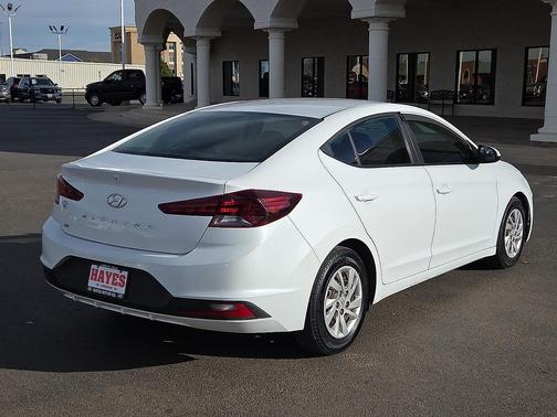 2020 Hyundai ELANTRA SE