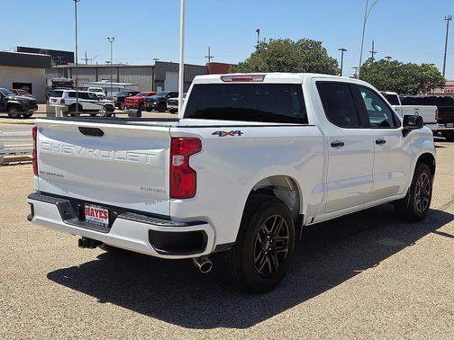 Summit White 2024 Chevrolet Silverado 1500 Custom