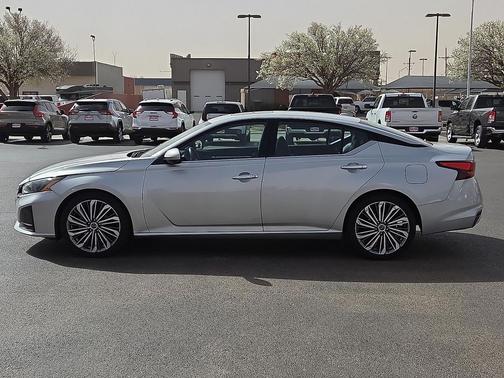 2023 Nissan Altima 2.5 SL