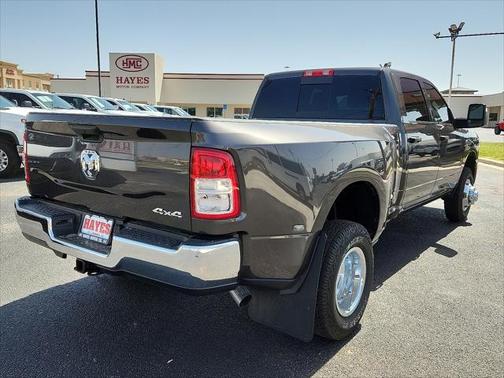 2024 RAM 3500 Tradesman Crew Cab 4x4 8' Box