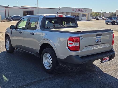 2022 Ford Maverick XL