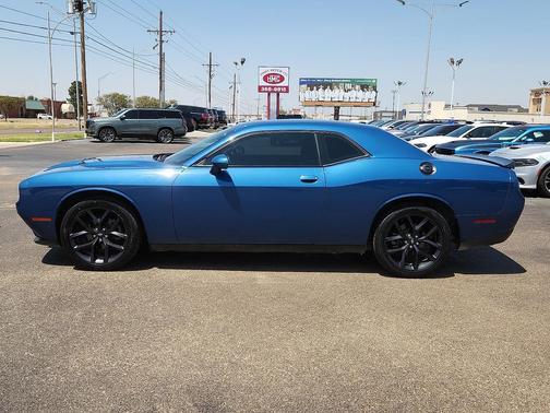 2021 Dodge Challenger SXT