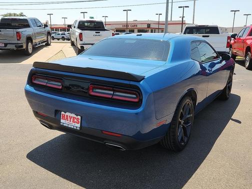 2021 Dodge Challenger SXT