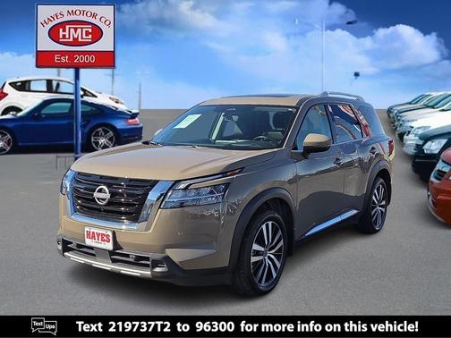 2024 Nissan Pathfinder Platinum FWD
