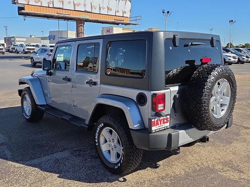 2015 Jeep Wrangler Unlimited Sahara