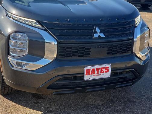 2024 Mitsubishi Outlander SE Black Edition w/Pano Roof S-AWC