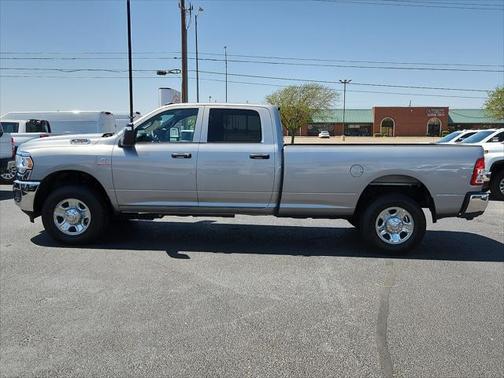 2024 RAM 3500 Tradesman Crew Cab 4x4 8' Box