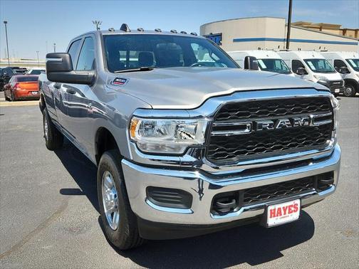 2024 RAM 3500 Tradesman Crew Cab 4x4 8' Box