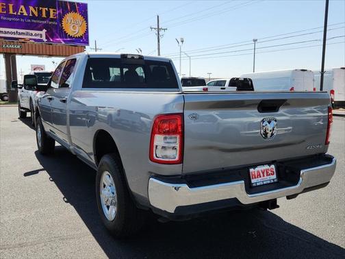 2024 RAM 3500 Tradesman Crew Cab 4x4 8' Box