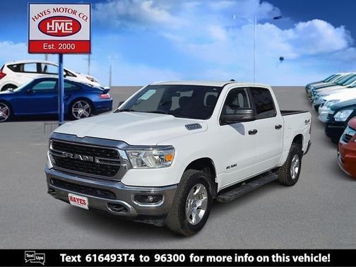 Bright White Clearcoat 2023 RAM 1500 Big Horn/Lone Star