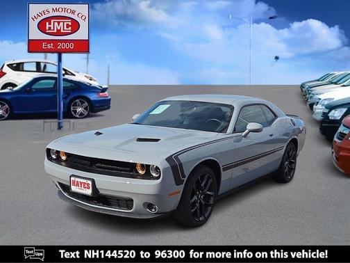 2022 Dodge Challenger SXT