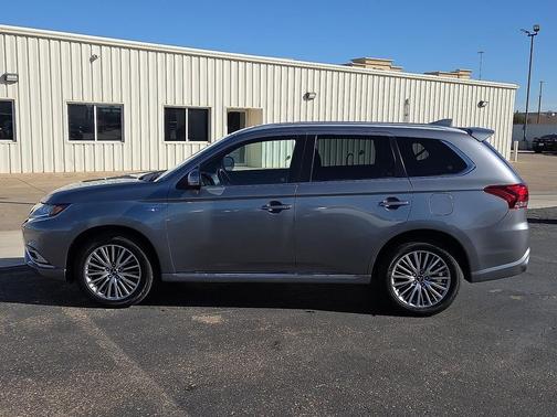2022 Mitsubishi Outlander PHEV SEL