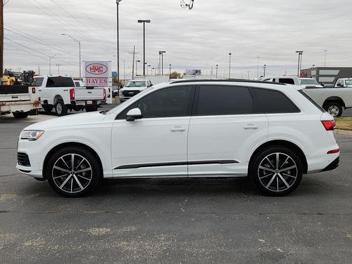 2021 Audi Q7 55 Premium Plus