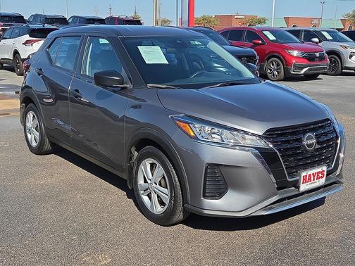 2024 Nissan Kicks S