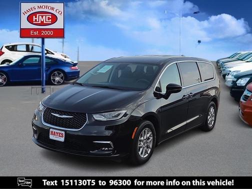 Diamond Black 2024 Chrysler Pacifica Touring L