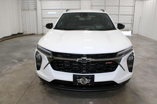 Summit White 2026 Chevrolet Trax 2RS