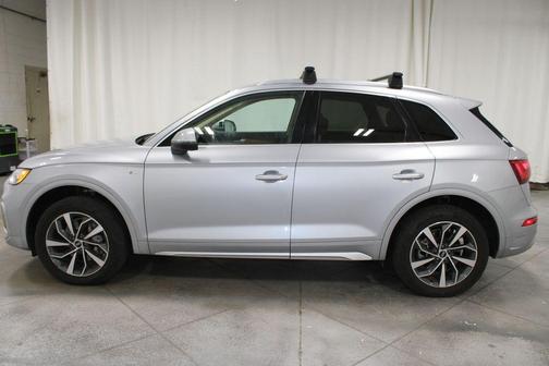 2023 Audi Q5 45 S line quattro Premium