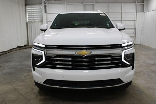 2025 Chevrolet Suburban LT