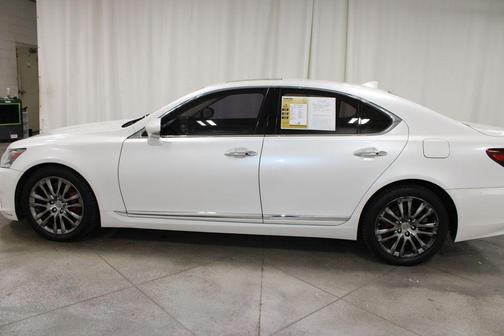 Eminent White Pearl 2016 Lexus LS 460 Base