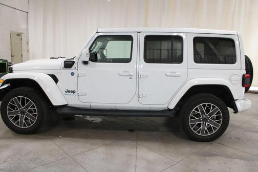 Bright White Clearcoat 2024 Jeep Wrangler 4xe High Altitude