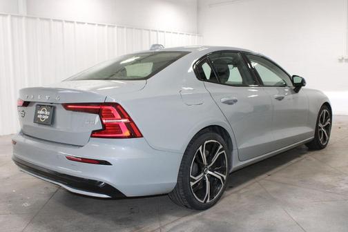 Metallic 2024 Volvo S60 B5 Core Dark Theme