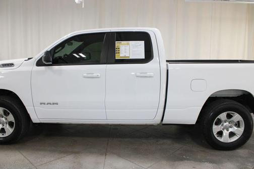 Bright White Clearcoat 2022 RAM 1500 Big Horn