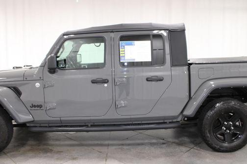 2021 Jeep Gladiator Sport