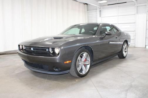 Granite Pearlcoat 2016 Dodge Challenger SXT
