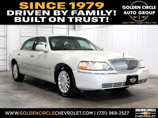 2004 Lincoln Town Car Signature