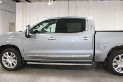 Sterling Gray Metallic 2025 Chevrolet Silverado 1500 High Country
