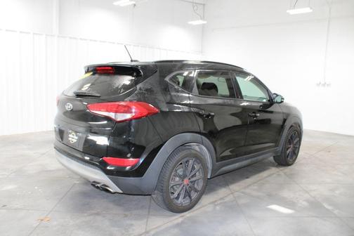 2017 Hyundai TUCSON Night