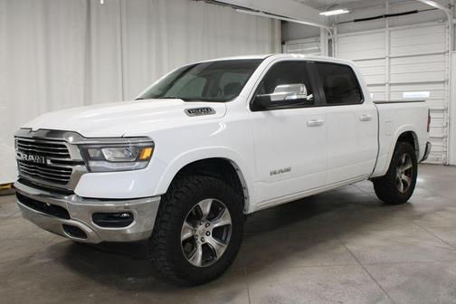 Bright White Clearcoat 2021 RAM 1500 Laramie