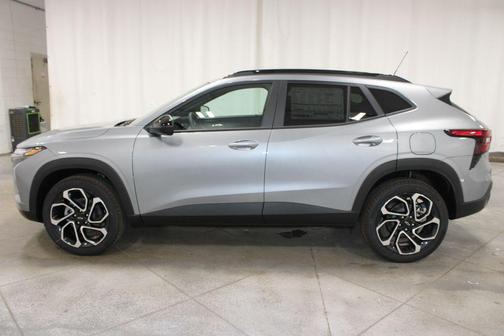 Sterling Gray Metallic 2026 Chevrolet Trax 2RS