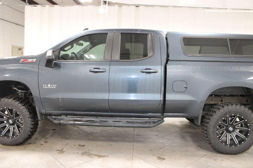 Shadow Gray Metallic 2019 Chevrolet Silverado 1500 LT