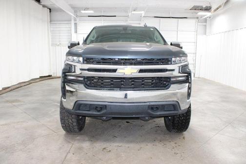 Shadow Gray Metallic 2019 Chevrolet Silverado 1500 LT