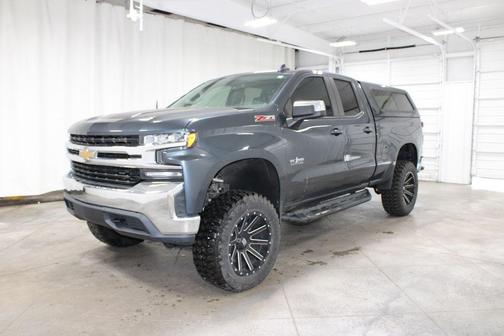 Shadow Gray Metallic 2019 Chevrolet Silverado 1500 LT
