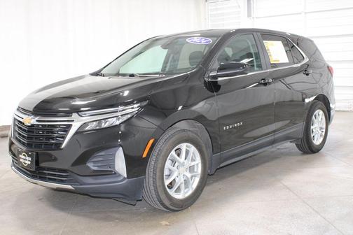 Mosaic Black Metallic 2024 Chevrolet Equinox LT