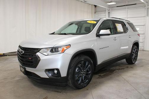Silver Ice Metallic 2021 Chevrolet Traverse RS