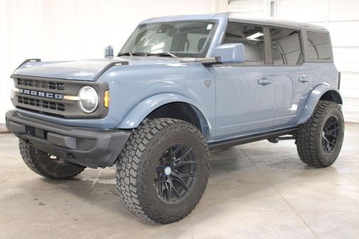 Azure Gray Metallic 2023 Ford Bronco Base