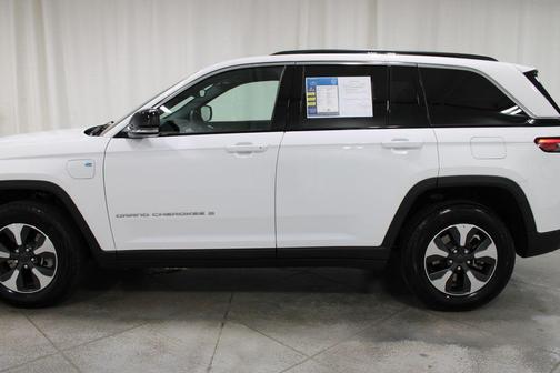 2024 Jeep Grand Cherokee 4xe Base