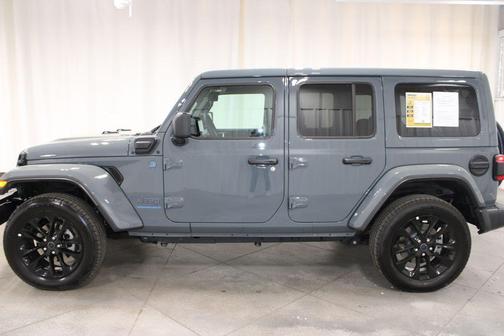 Anvil Clearcoat 2025 Jeep Wrangler 4xe Sahara