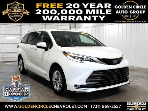 Blizzard Pearl 2021 Toyota Sienna