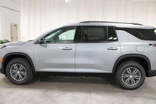 Sterling Gray Metallic 2026 Chevrolet Traverse LT