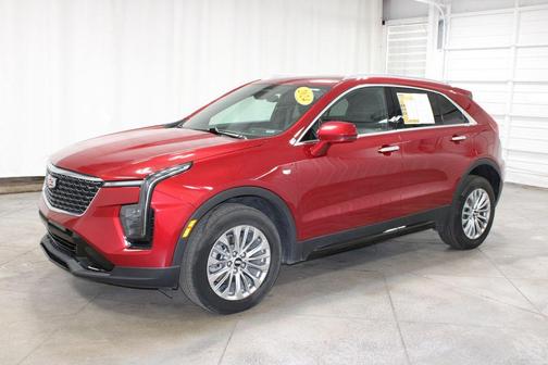 2024 Cadillac XT4 Premium Luxury