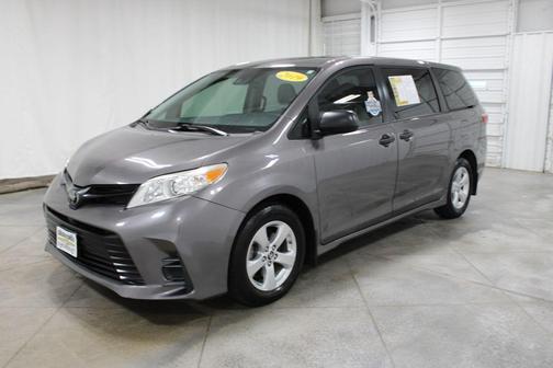 2019 Toyota Sienna L