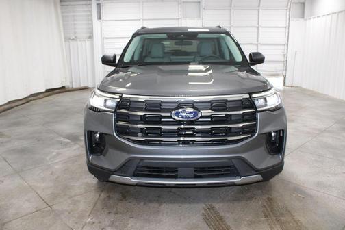 Carbonized Gray Metallic 2025 Ford Explorer Active