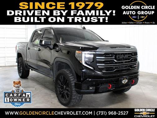 Onyx Black 2024 GMC Sierra 1500 AT4