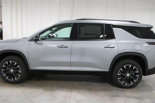 Sterling Gray Metallic 2026 Chevrolet Traverse LT